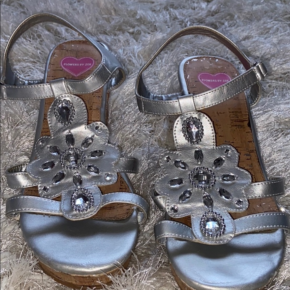 Girls size 5 dress wedges